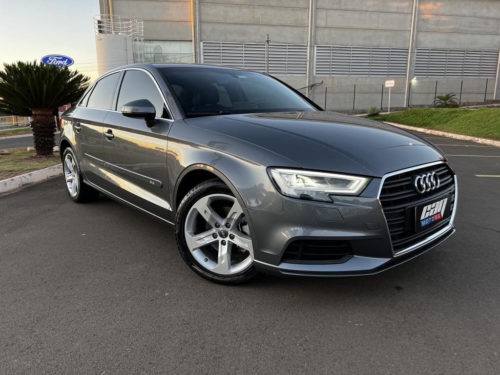 AUDI A3 Sedan - Foto