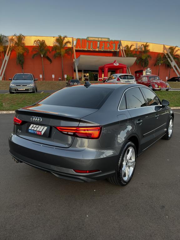 AUDI A3 Sedan - Foto