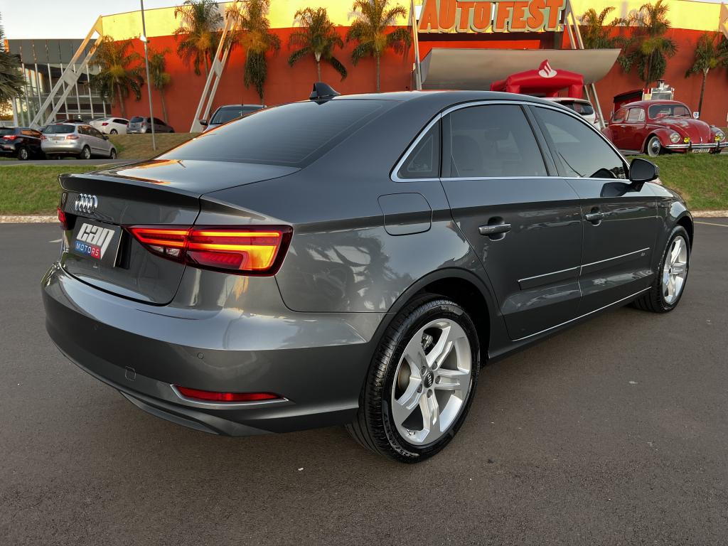 AUDI A3 Sedan - Foto