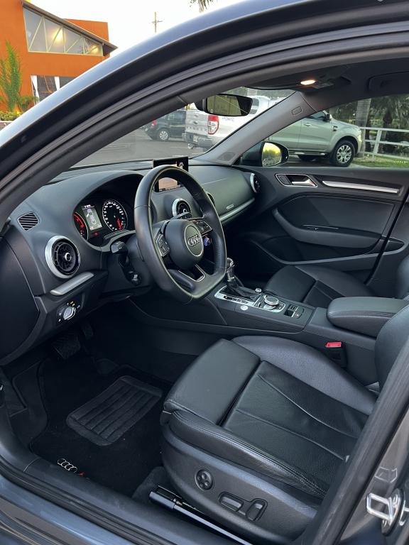AUDI A3 Sedan - Foto