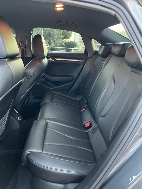 AUDI A3 Sedan - Foto