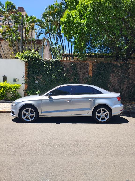 AUDI A3 Sedan - Foto