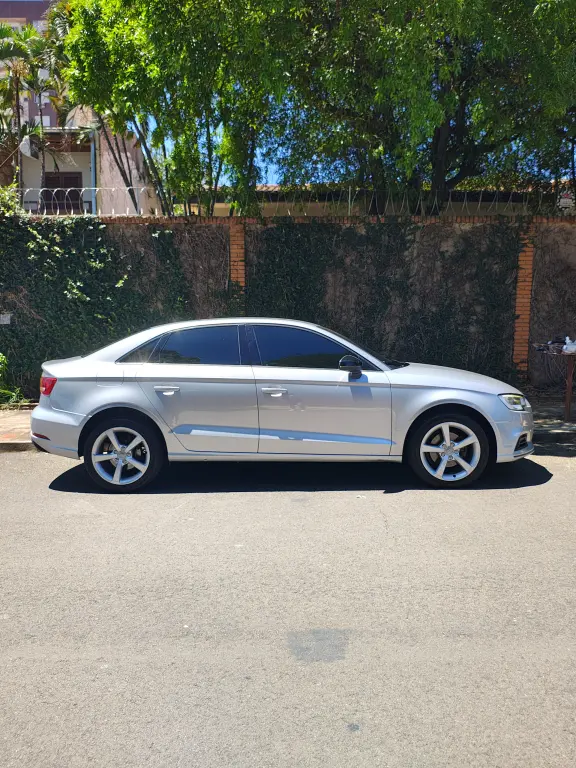 AUDI A3 Sedan - Foto