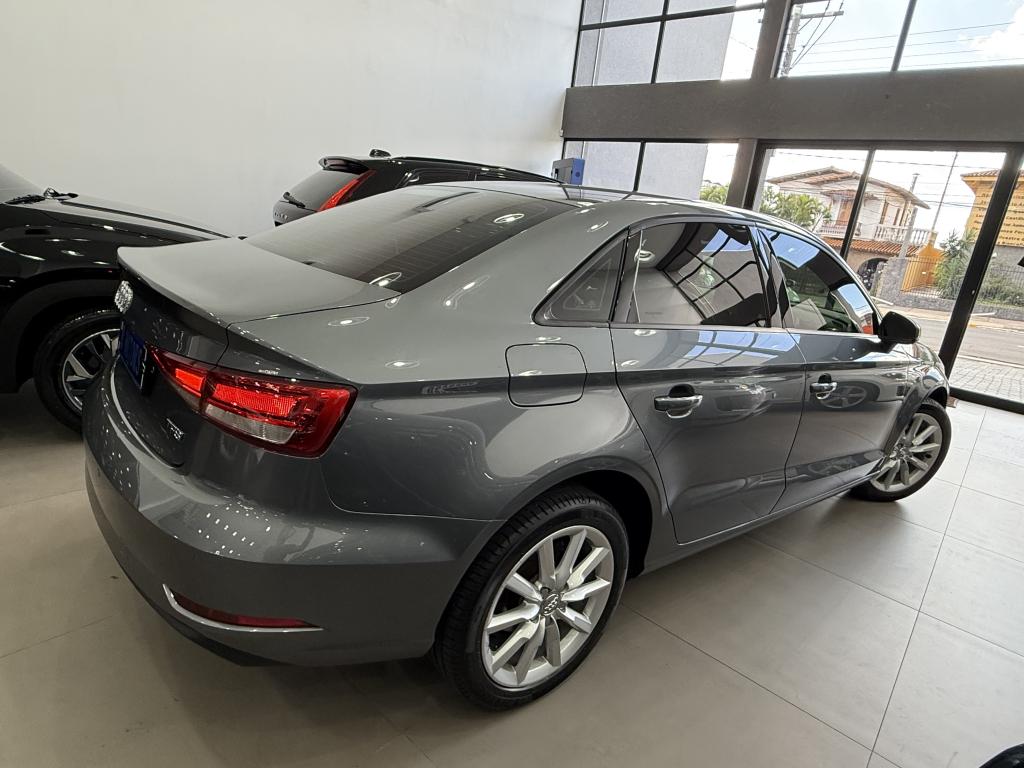 AUDI A3 Sedan - Foto