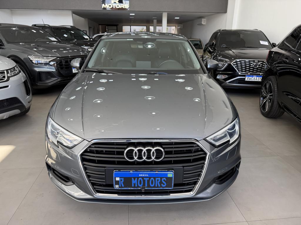 AUDI A3 Sedan - Foto