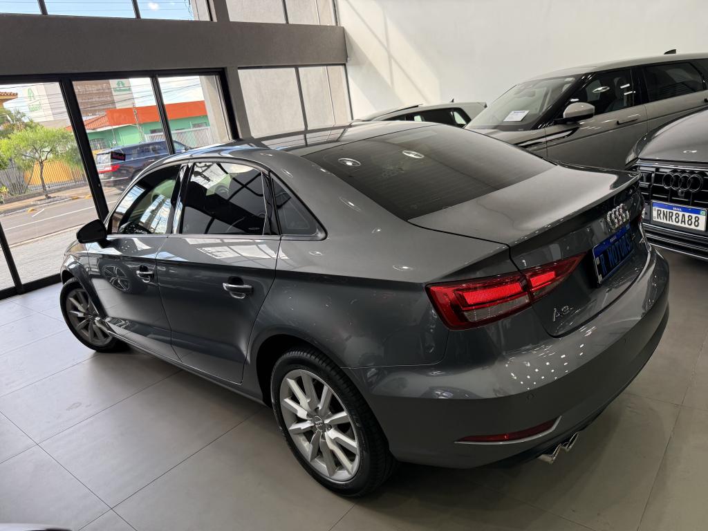 AUDI A3 Sedan - Foto