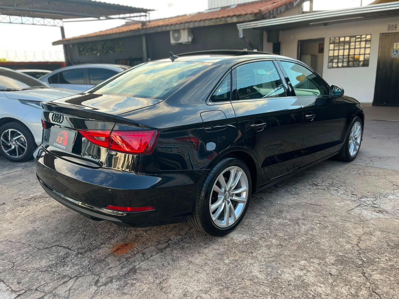 AUDI A3 Sedan - Foto