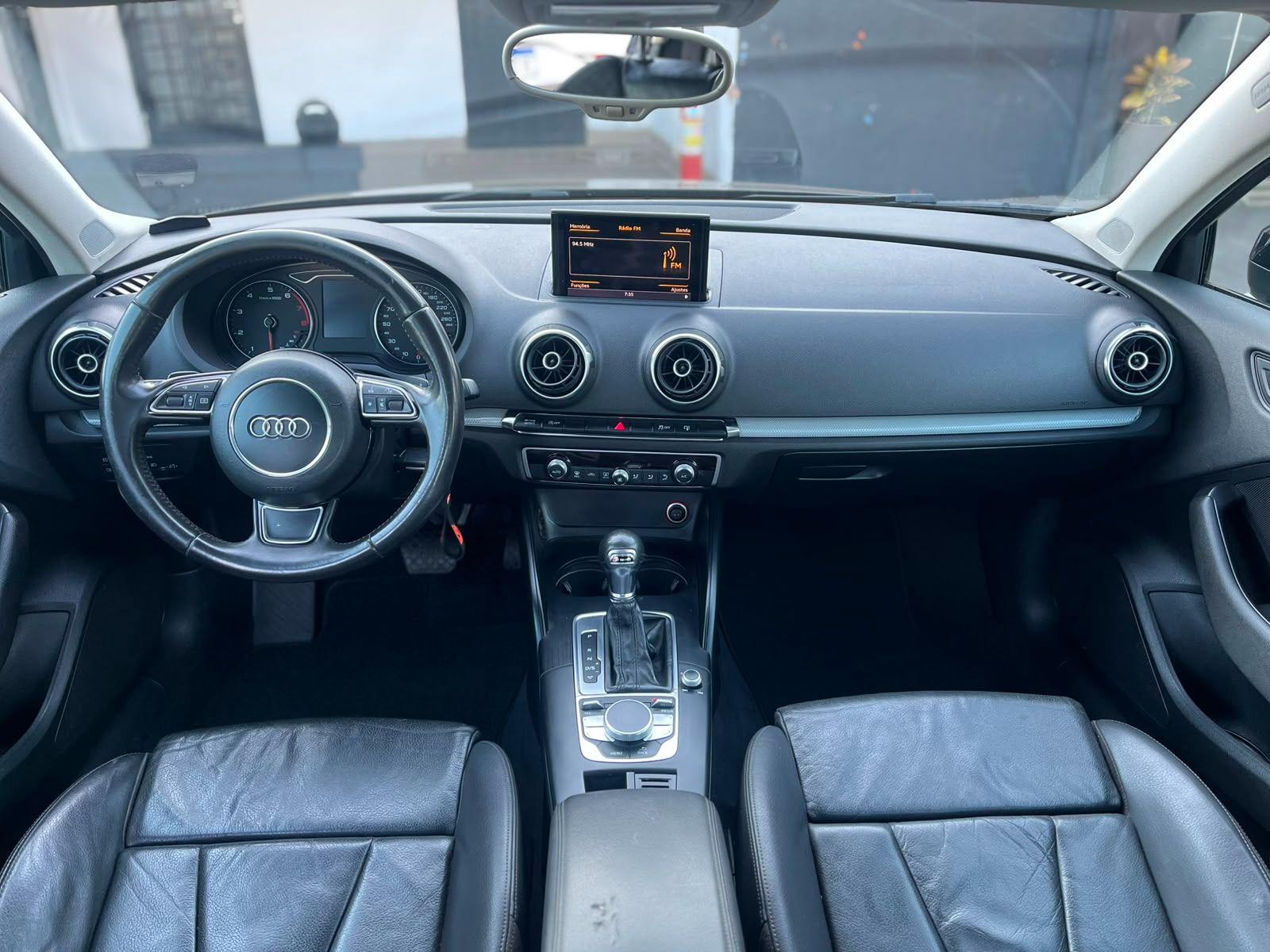 AUDI A3 Sedan - Foto