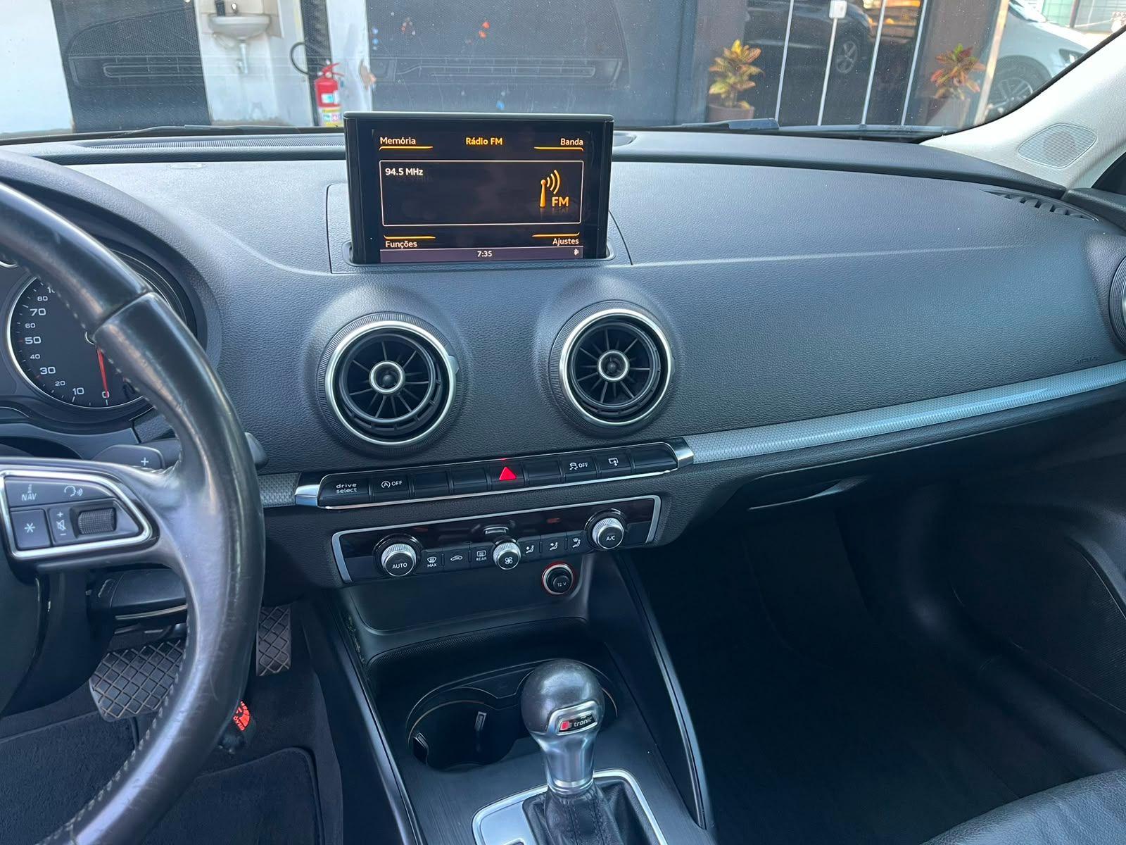 AUDI A3 Sedan - Foto
