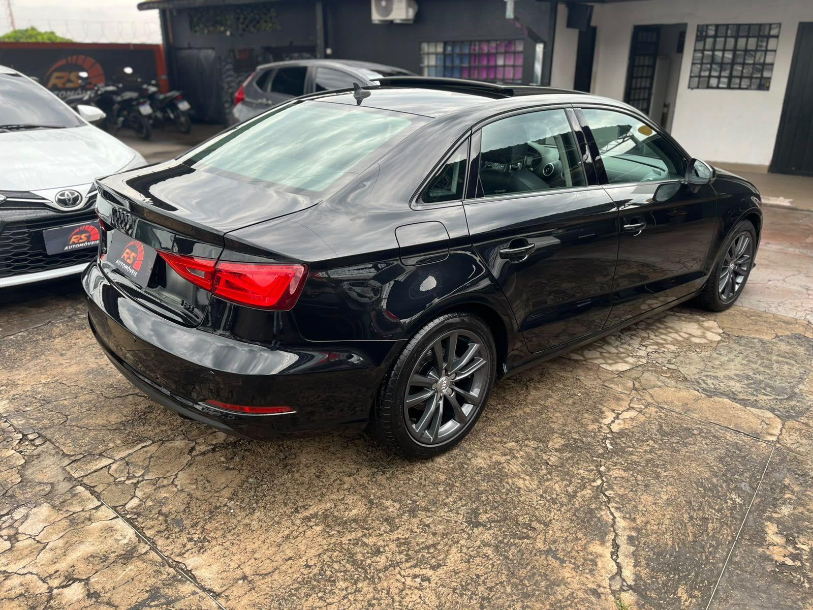 AUDI A3 Sedan - Foto