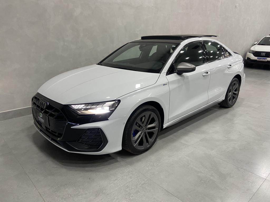 AUDI A3 Sedan