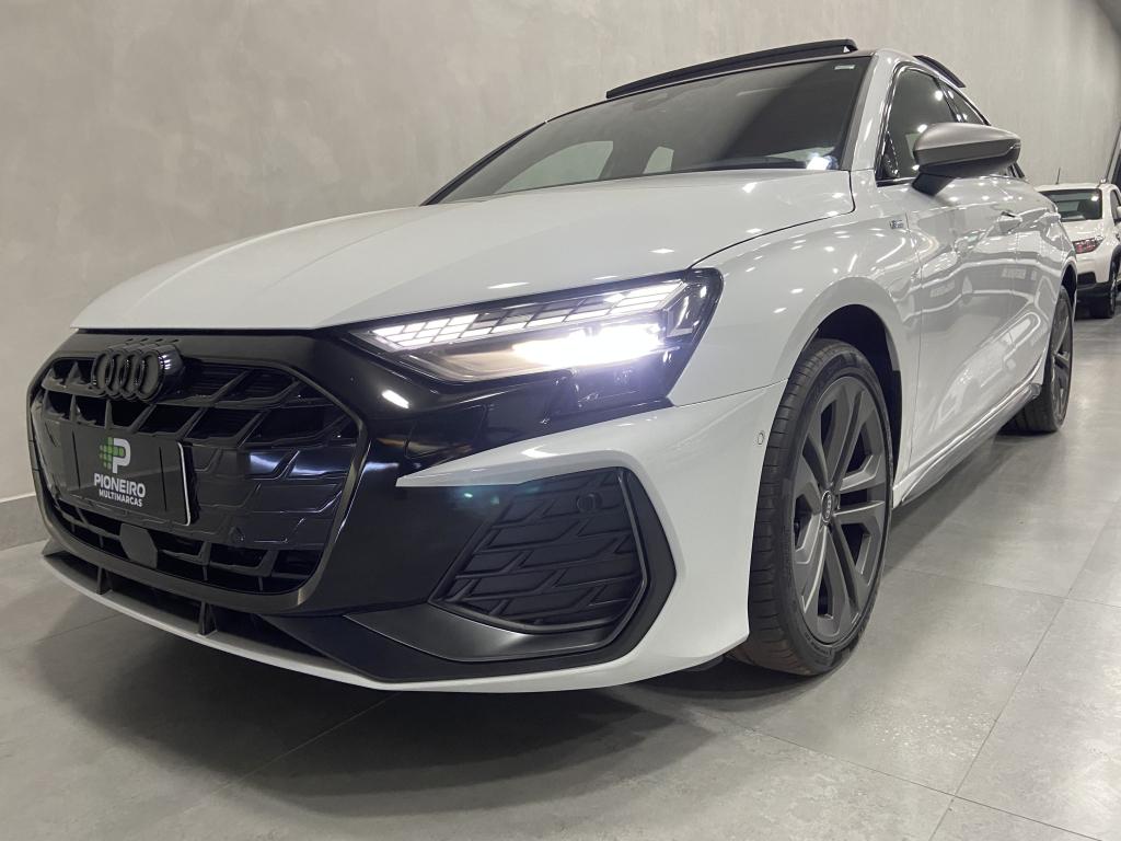 AUDI A3 Sedan - Foto
