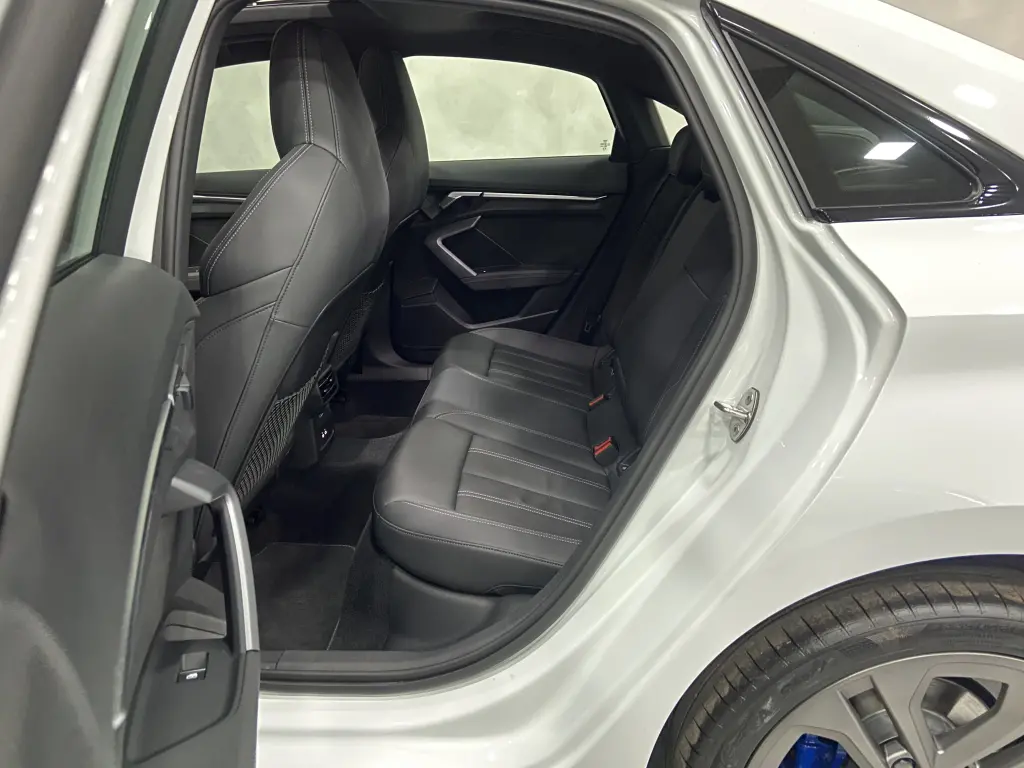 AUDI A3 Sedan - Foto