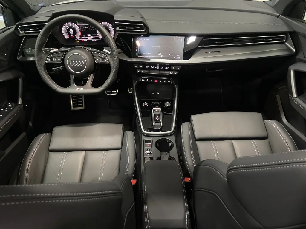AUDI A3 Sedan - Foto