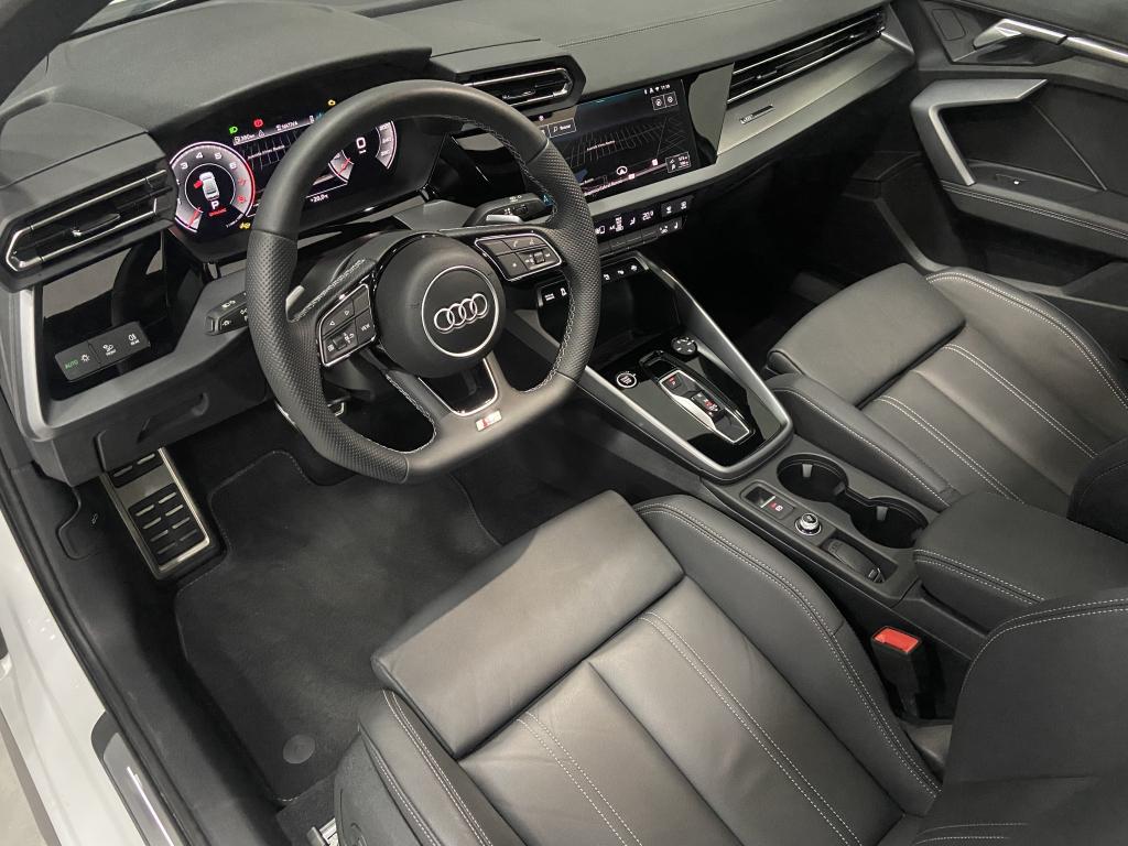 AUDI A3 Sedan - Foto
