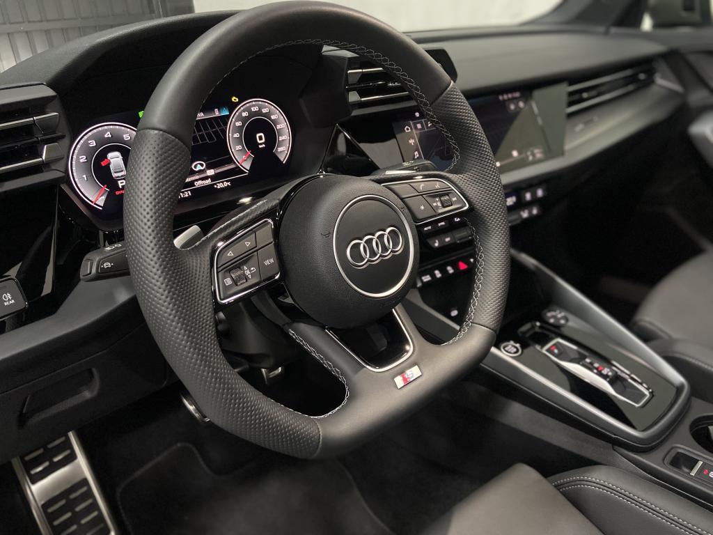 AUDI A3 Sedan - Foto
