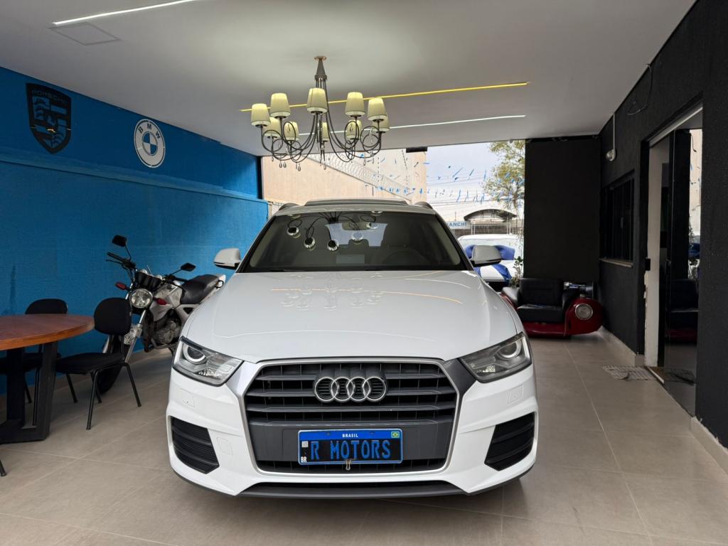 AUDI Q3 - Foto