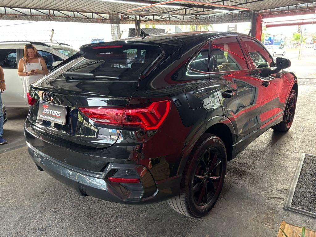 AUDI Q3 - Foto