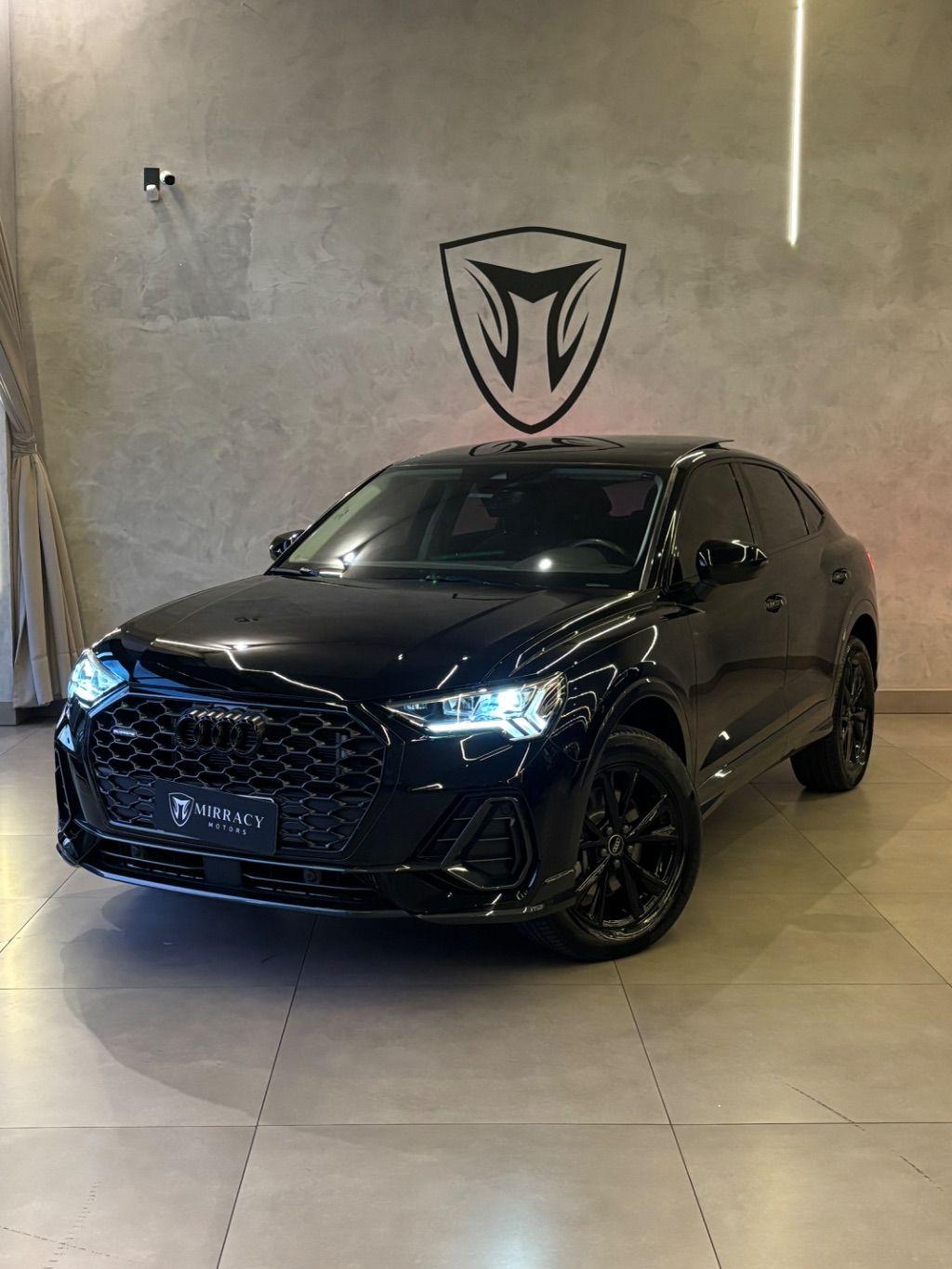 AUDI Q3 - Foto