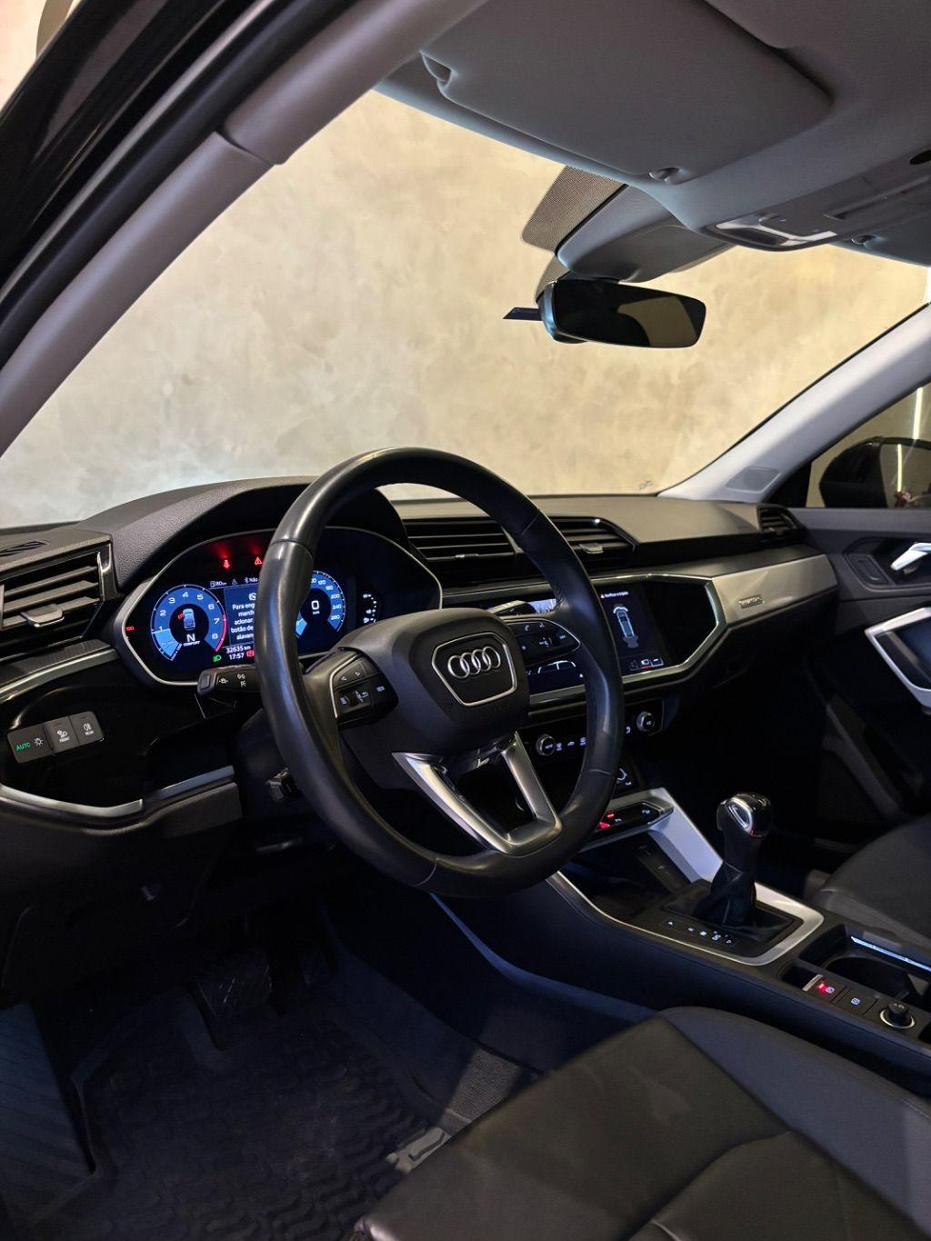 AUDI Q3 - Foto