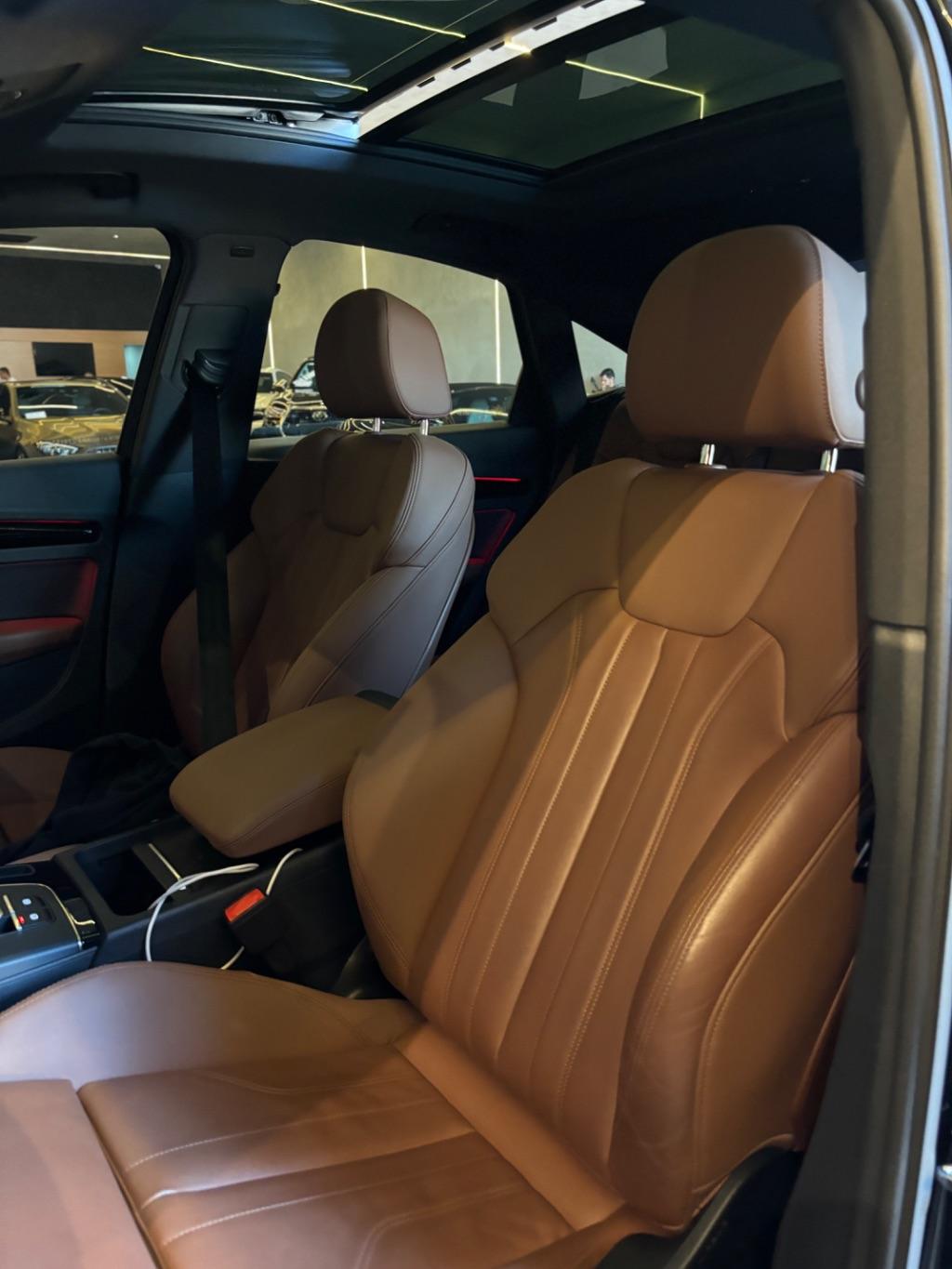 AUDI Q5 - Foto