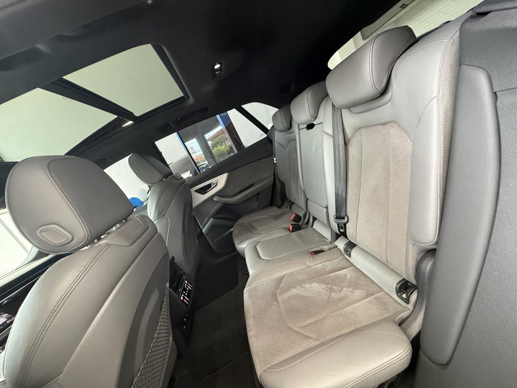 AUDI Q8 - Foto