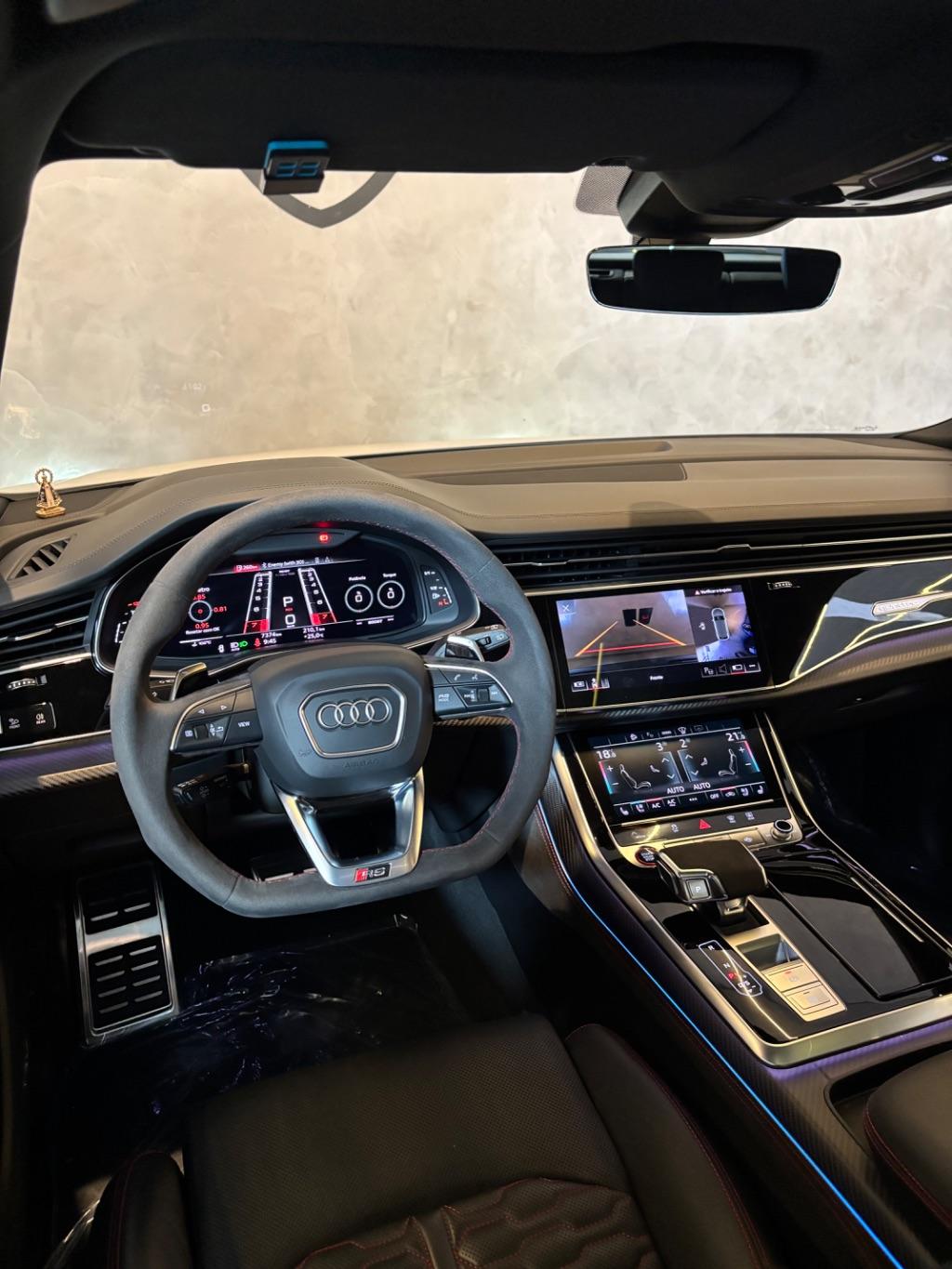 AUDI RS Q8 - Foto
