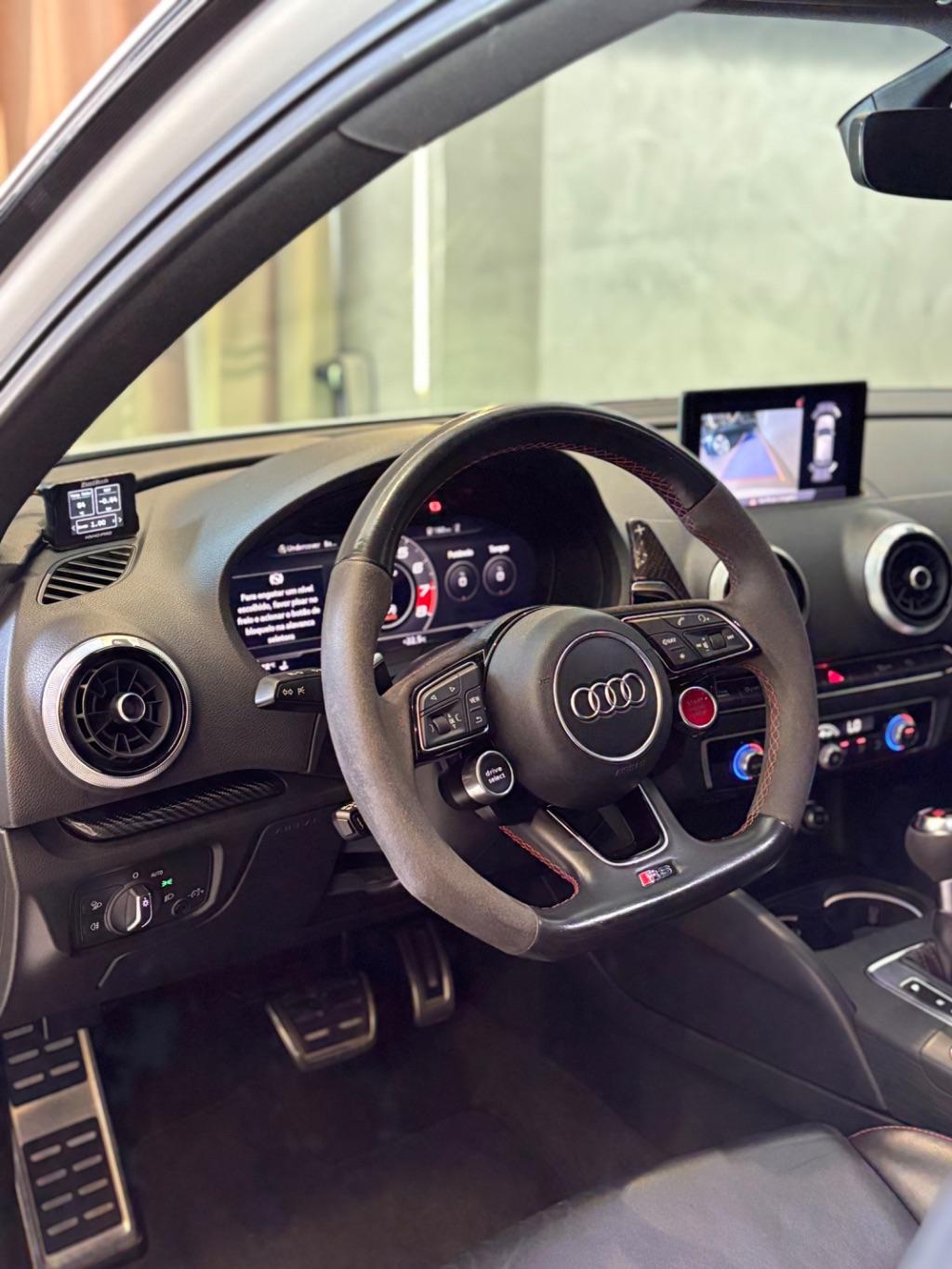 AUDI RS3 - Foto