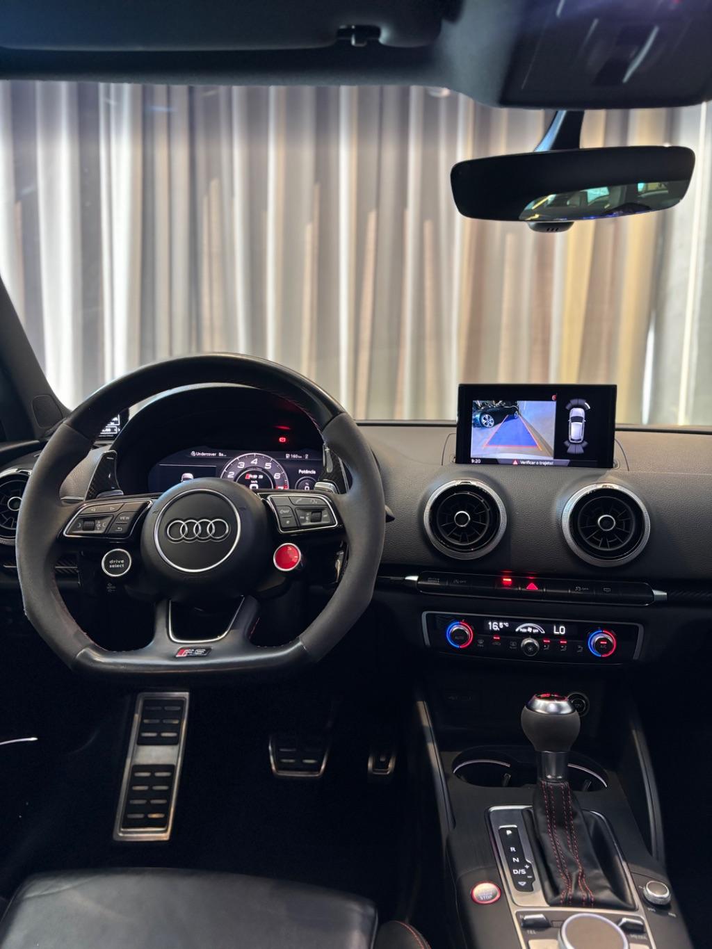 AUDI RS3 - Foto