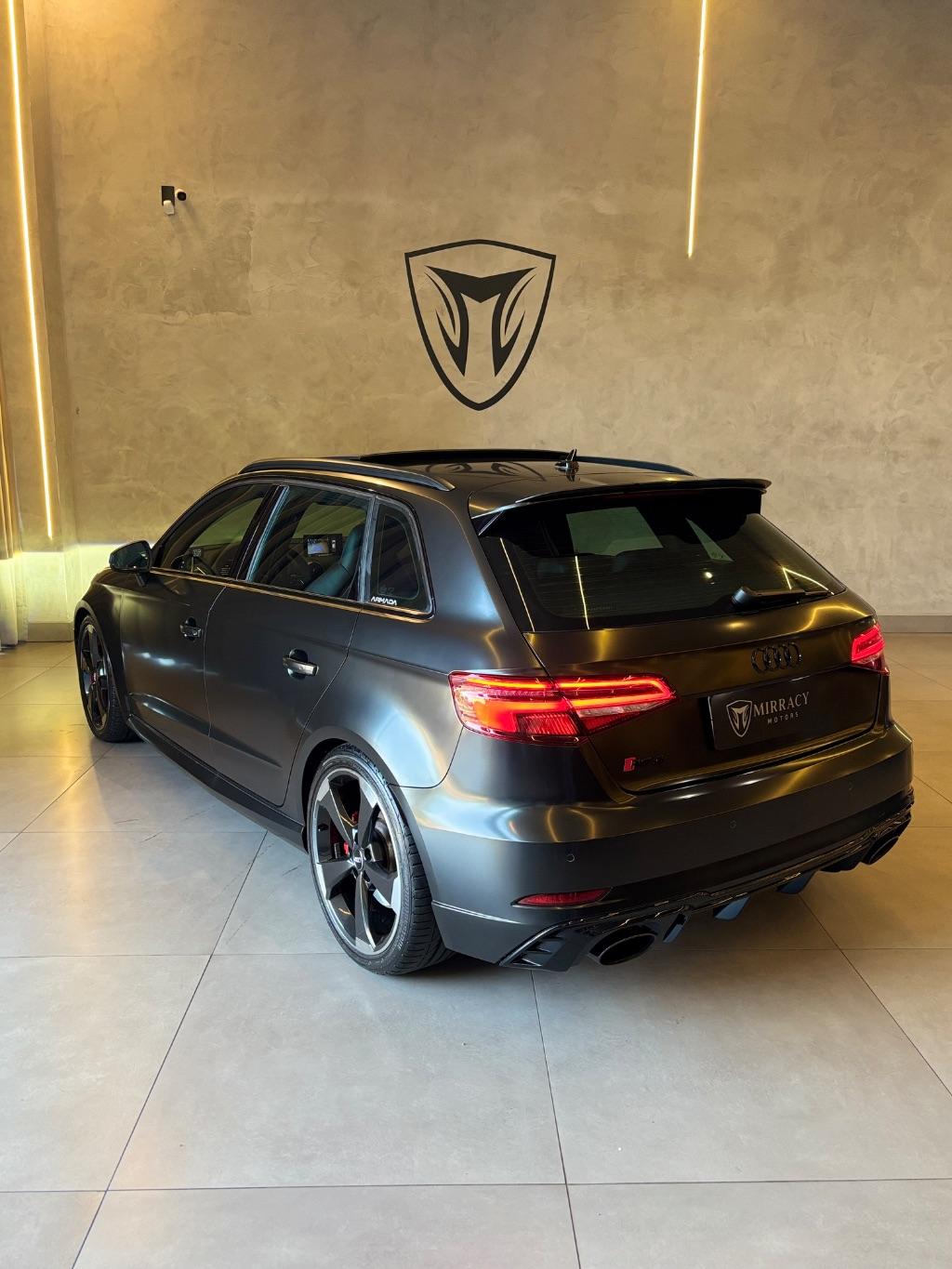 AUDI RS3 - Foto