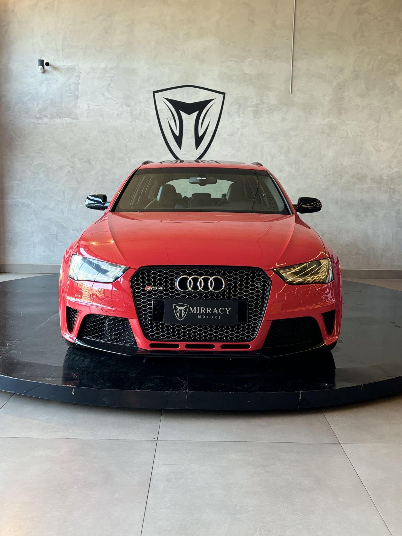 AUDI RS4 Avant - Foto