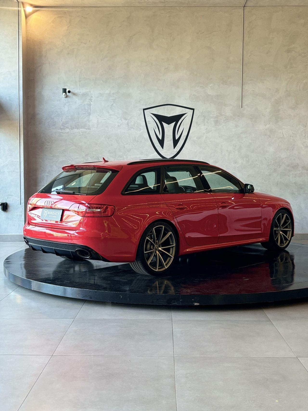 AUDI RS4 Avant - Foto