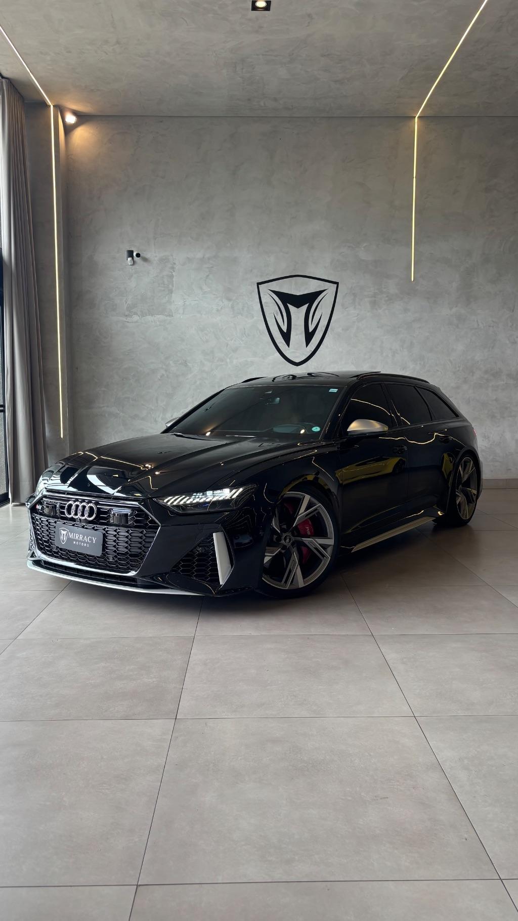 AUDI RS6 Avant