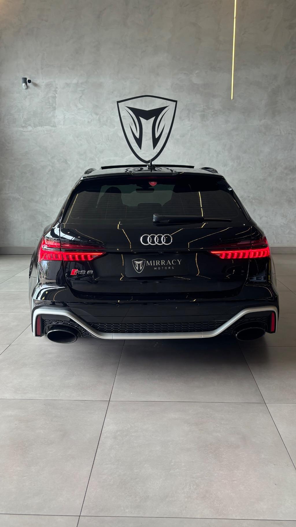 AUDI RS6 Avant - Foto
