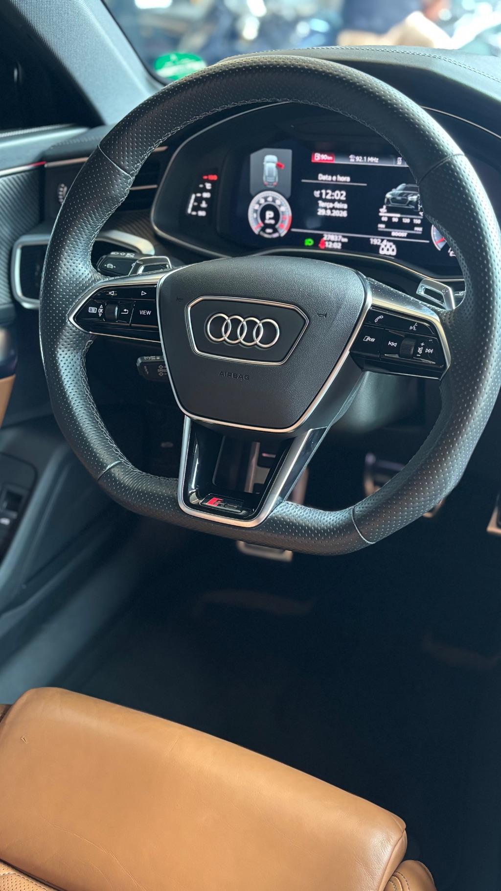 AUDI RS6 Avant - Foto