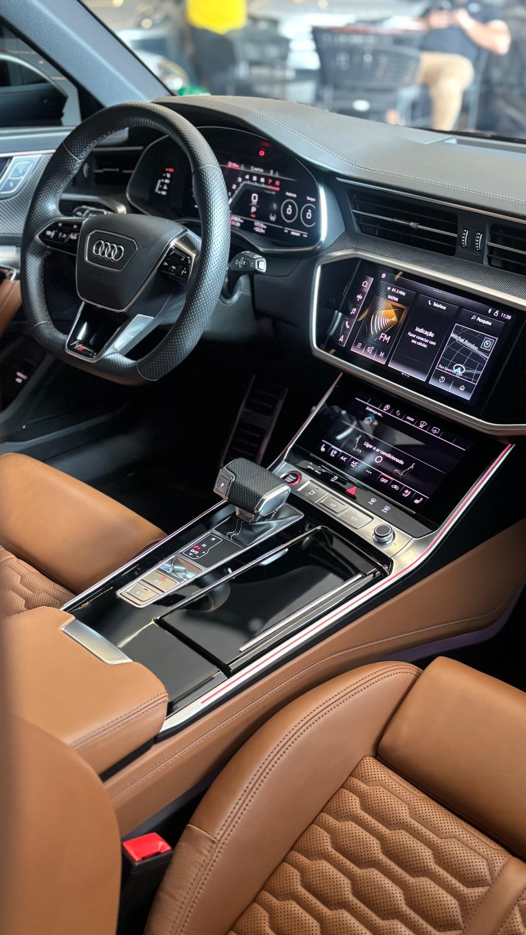 AUDI RS6 Avant - Foto