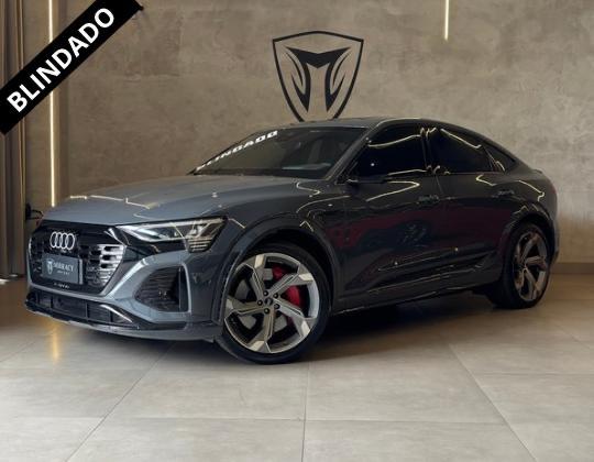 AUDI SQ8-ETRON