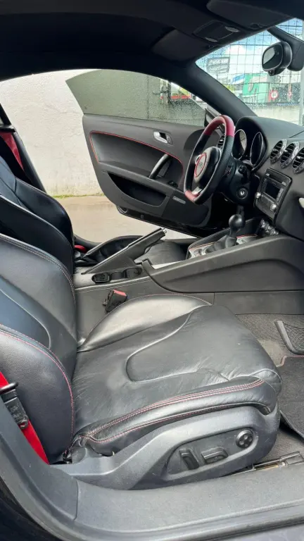 AUDI TT - Foto