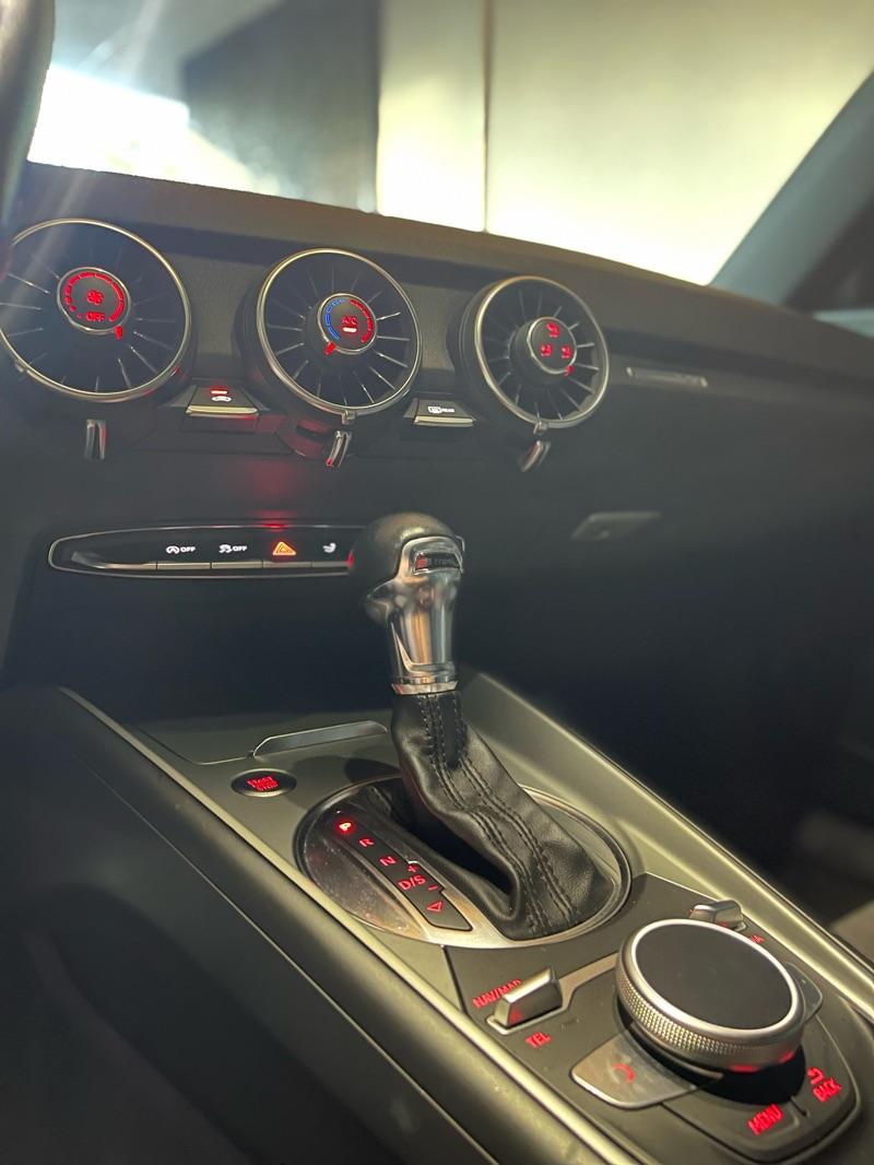 AUDI TT - Foto