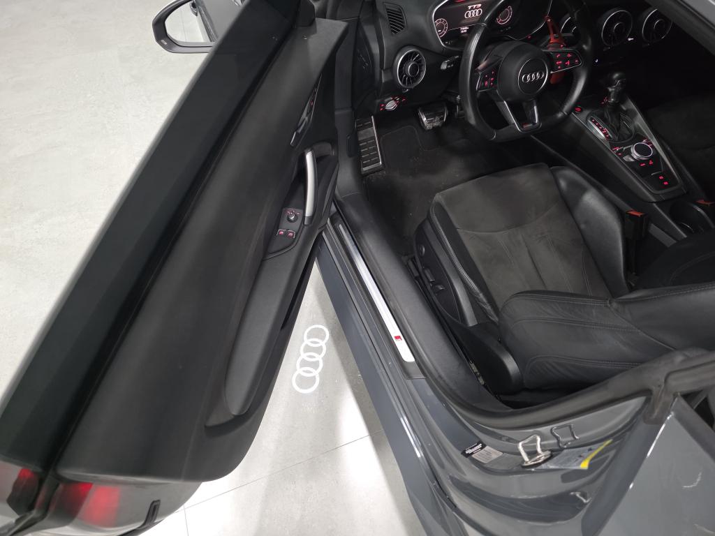 AUDI TT - Foto