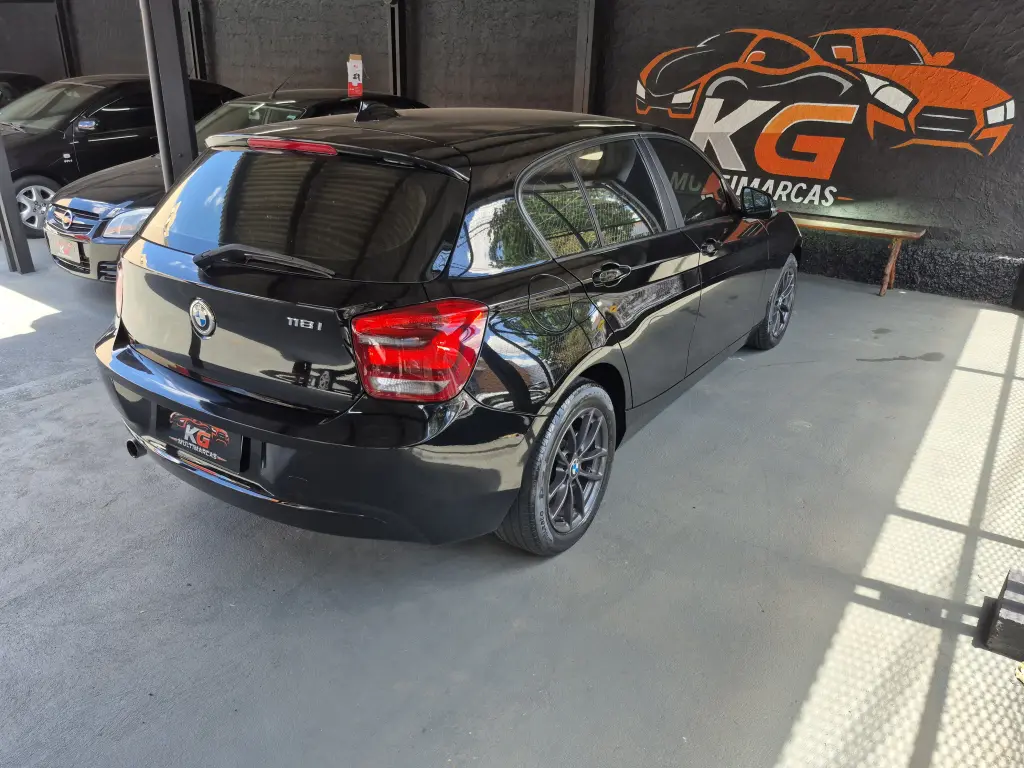 BMW 118i - Foto