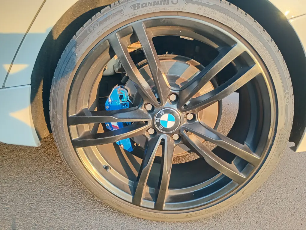 BMW 125i - Foto