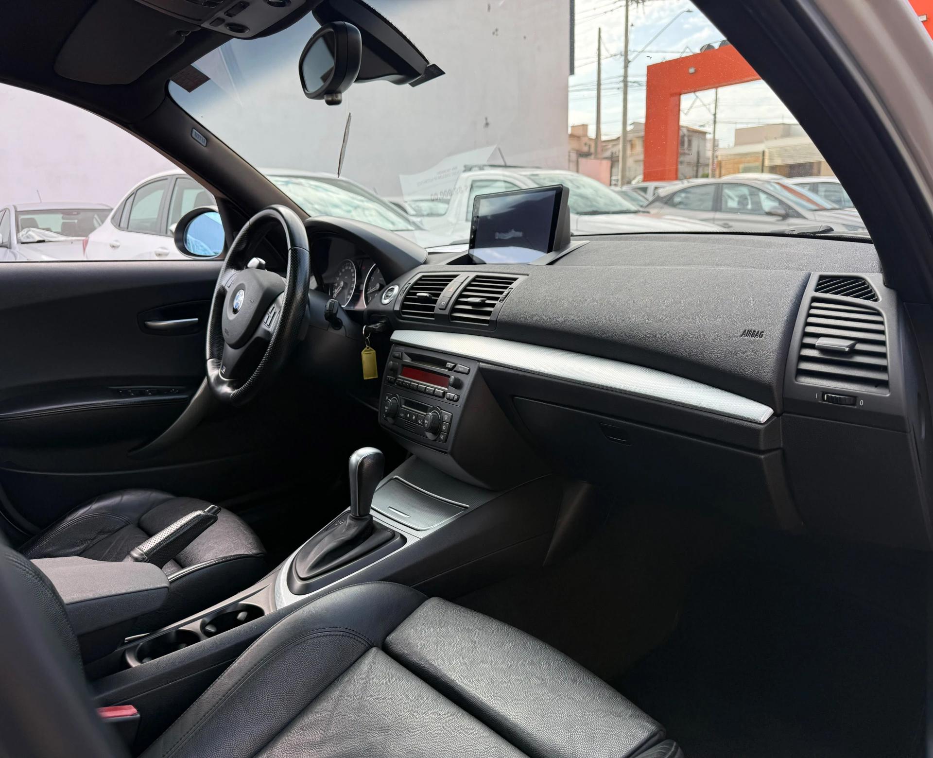 BMW 130I - Foto