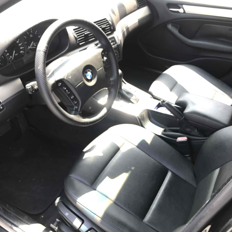 BMW 320I - Foto
