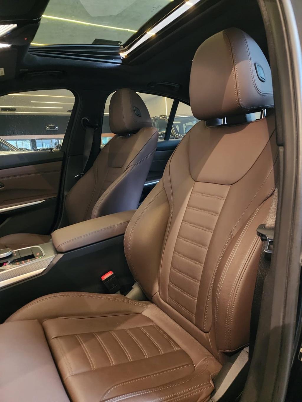 BMW 320I - Foto