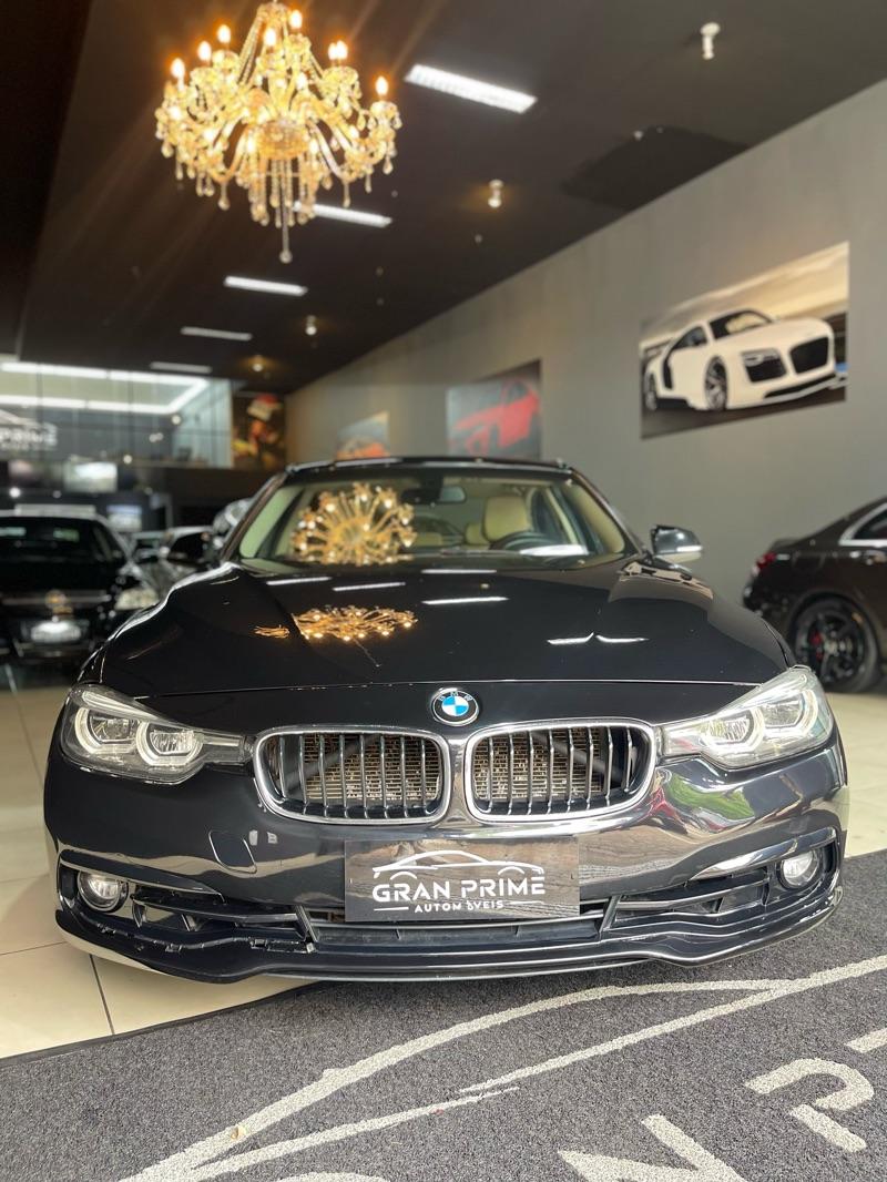 BMW 320I - Foto
