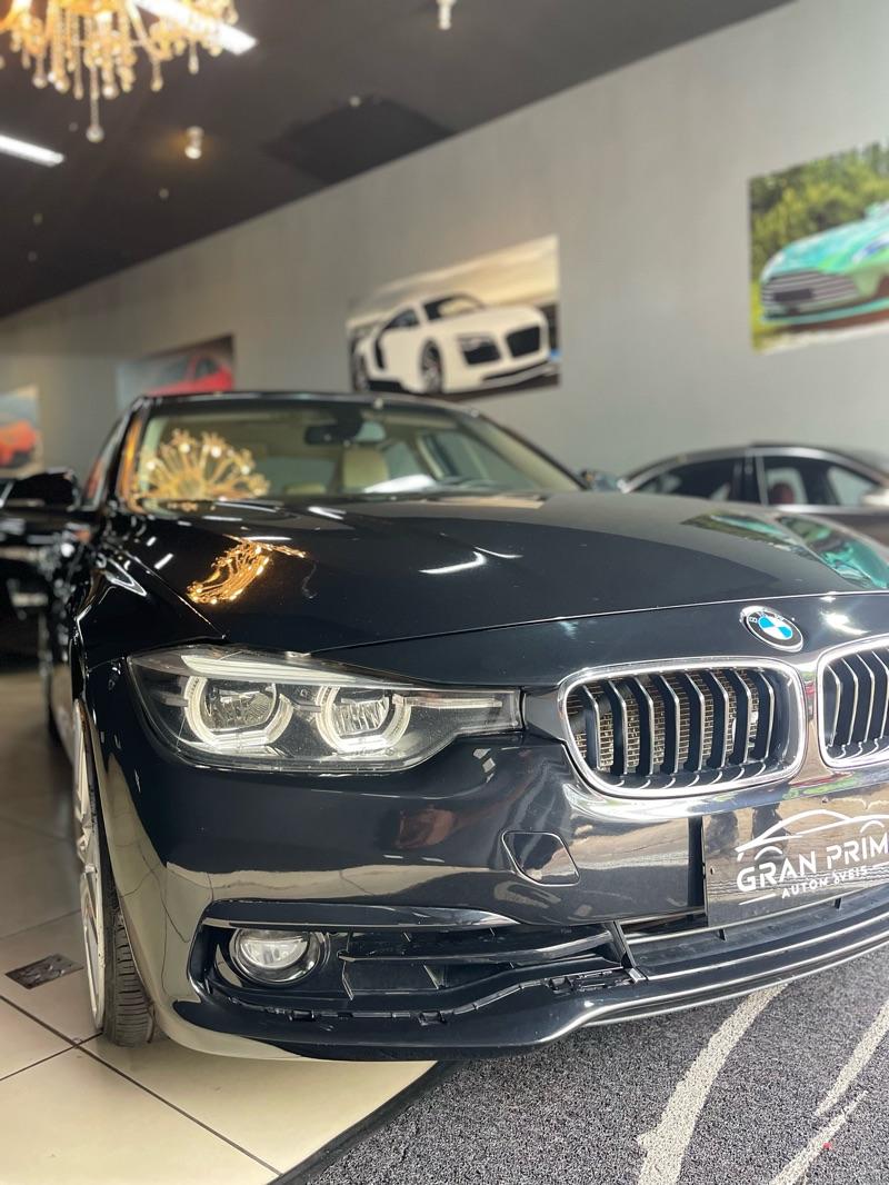 BMW 320I - Foto