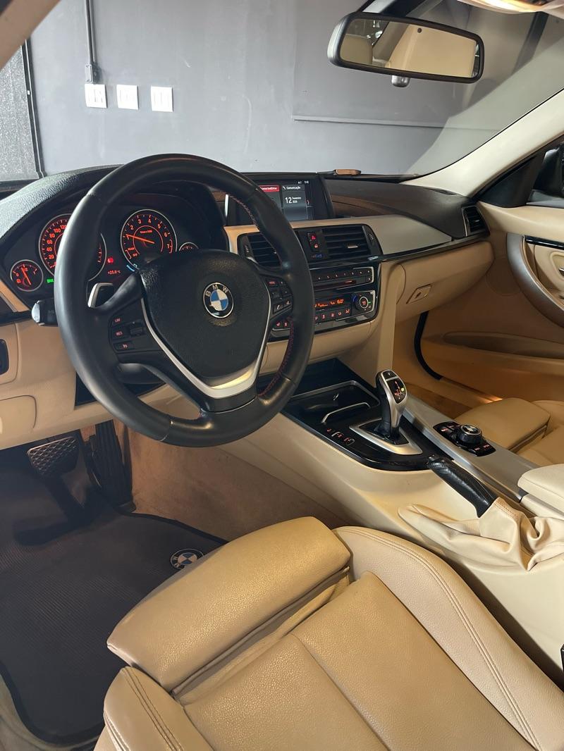BMW 320I - Foto