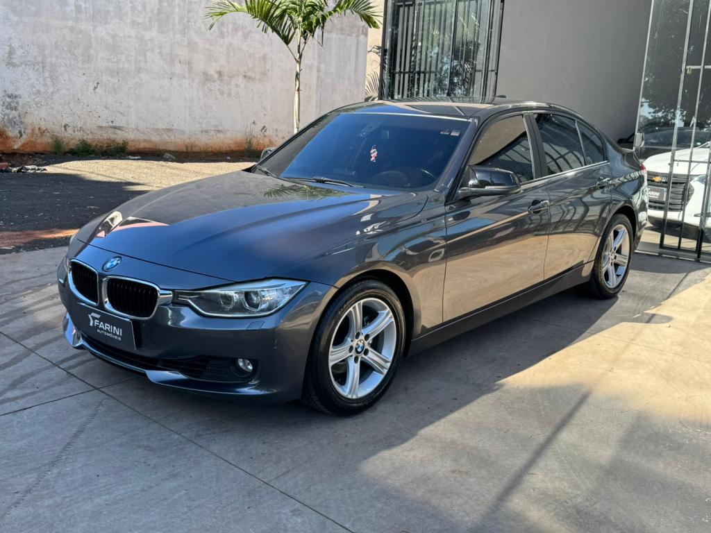 BMW 320I - Foto