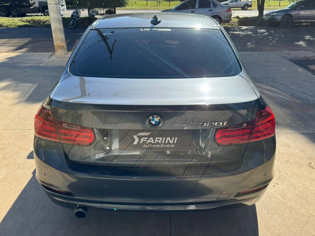 BMW 320I - Foto